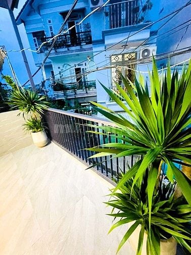 Bán nhà 1 trệt 1 lầu Linh Xuân, ô tô tới nơi, 56m2, giá chỉ hơn 4 tỷ