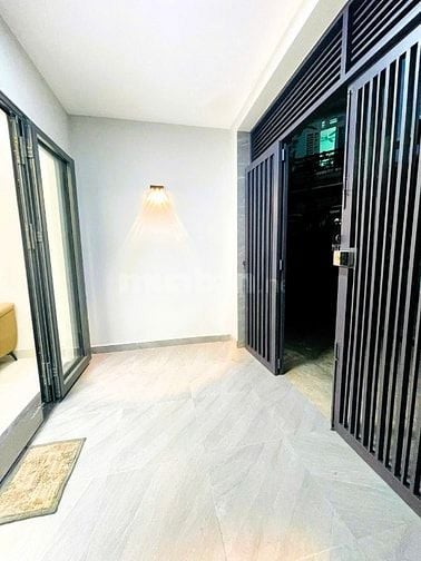 Bán nhà 1 trệt 1 lầu Linh Xuân, ô tô tới nơi, 56m2, giá chỉ hơn 4 tỷ