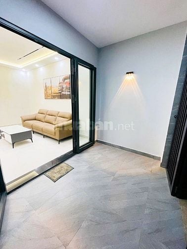 Bán nhà 1 trệt 1 lầu Linh Xuân, ô tô tới nơi, 56m2, giá chỉ hơn 4 tỷ