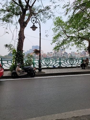 Bán nhà mặt phố Từ Hoa ( Hồ Tây) dt;160m2, mt;7,5m, giá 140 tỷ 