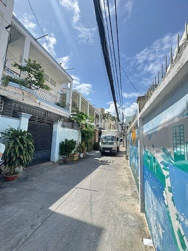 Cho thuê nhà 2 mặt tiền đường 3/2, P.14, Q.10 giá 40tr