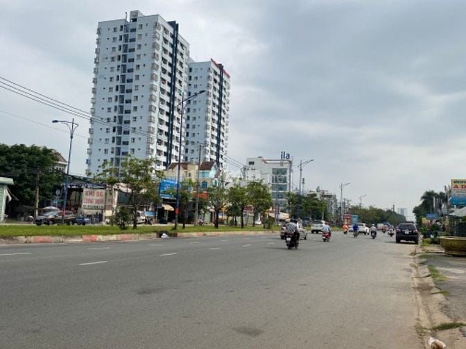 Căn góc 2MTKD đường số 7 khu Tên Lữa dt 447m2 nhà 2 tấm giá 77 tỷ TL