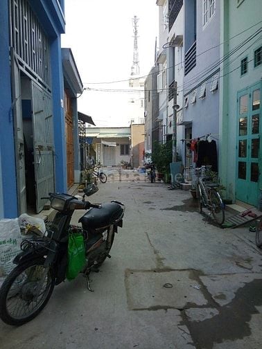 Nhà cho thuê hẻm xe hơi Bình Hưng Hoà A