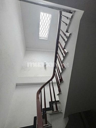 BÁN NHÀ PHỐ NGUYỄN KHANG CẦU GIẤY 33M 7.2TY NGÕ NÔNG THOÁNG GẦN OTO 