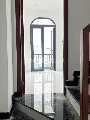 Nhà góc mới 4 tầng hẻm 4m đường Bông Sao P5Q8. Giá: 3.88 tỷ