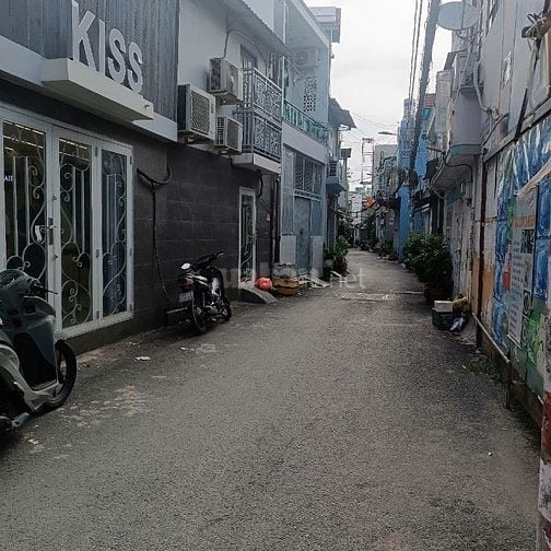 Nhà Đẹp Diện Tích Lớn 4x13 = 4,5 tỷ. Công nhận 52 m2. Đúc lửng