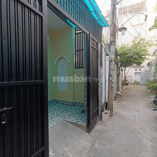 Nhà Đẹp Diện Tích Lớn 4x13 = 4,5 tỷ. Công nhận 52 m2. Đúc lửng