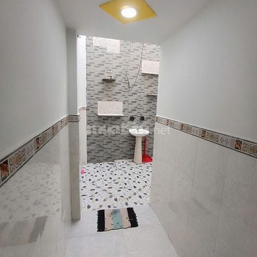 Nhà Đẹp Diện Tích Lớn 4x13 = 4,5 tỷ. Công nhận 52 m2. Đúc lửng