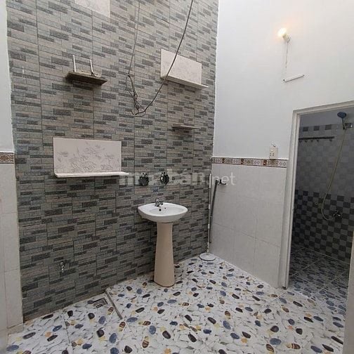 Nhà Đẹp Diện Tích Lớn 4x13 = 4,5 tỷ. Công nhận 52 m2. Đúc lửng