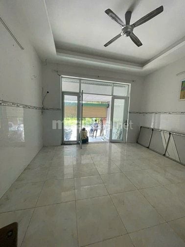 Nhà phố khu dân cư đường Lê Văn lương 