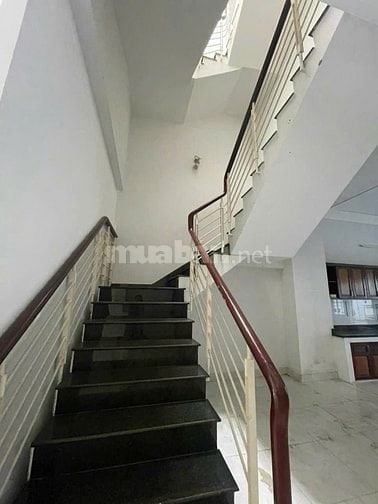 Nhà phố khu dân cư đường Lê Văn lương 