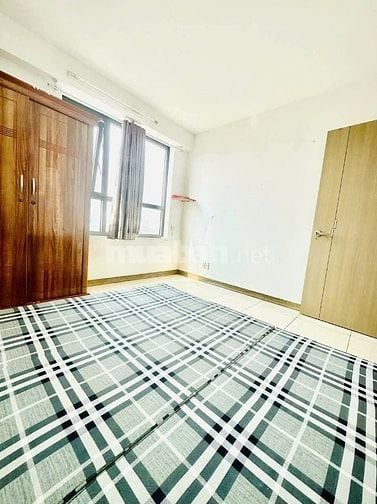 Khép kín , giá 2,6tr , 30m , 914 trương dịnh 