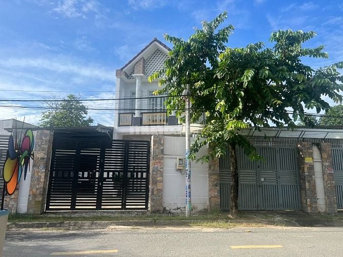 Bán nhà1 lầu shr mặt tiền nhựa Nguyễn Thị Nghé, Thới Tam Thôn Hóc Môn