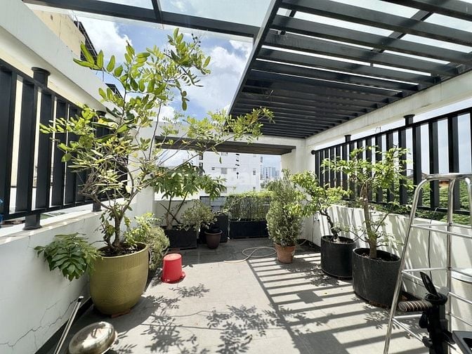 ♨️ TÔ HIẾN THÀNH – QUẬN 10 – NHÀ ĐẸP 4 TẦNG – 70M² – NỞ HẬU 11M