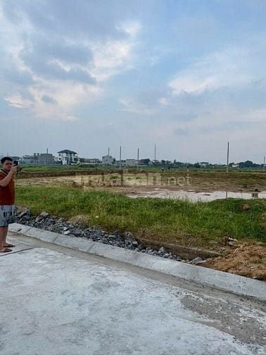 CƠ HỘI đầu tư - Lô đất đầu ve, thuộc mặt bằng đấu giá trung tâm thành 