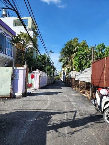 Nhà đẹp CHÍNH CHỦ giá tốt 103m² đất vuông Gần Phạm Văn Đồng Trung tâm 