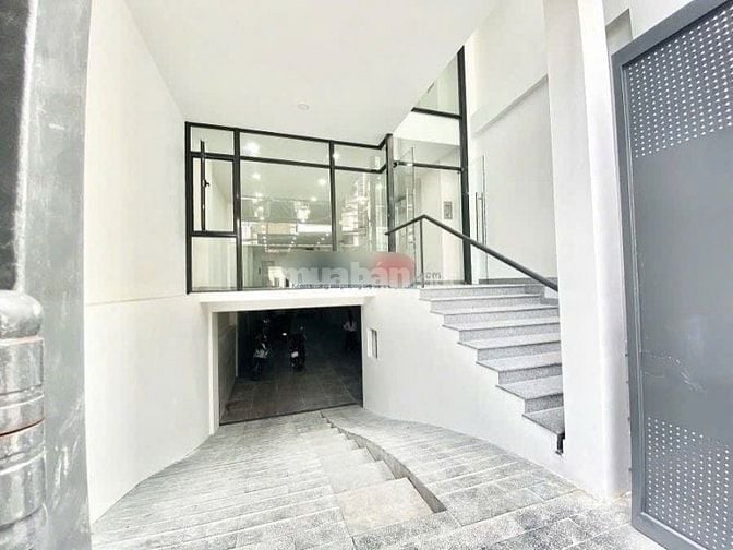 TOÀ CHDV CAO CẤP - 145M2 - HẦM - 6 TẦNG - THANG MÁY