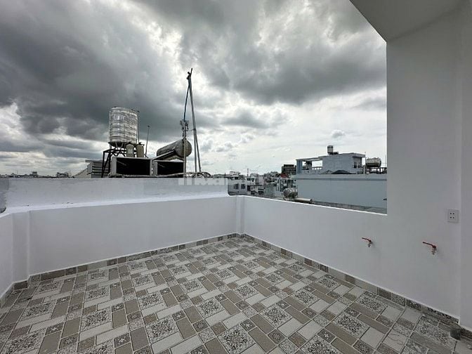 NHÀ BÌNH TÂN (4M x 13,5M) NGAY LÊ VĂN QUỚI, NGÃ TƯ BỐN XÃ. HƯỚNG ĐÔNG