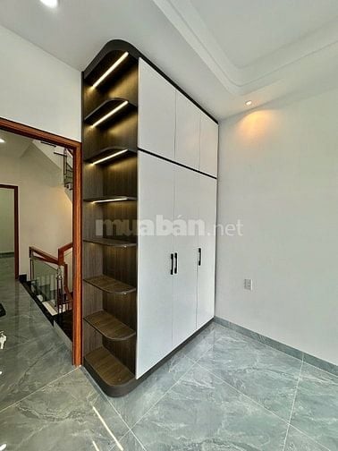 NHÀ BÌNH TÂN (4M x 13,5M) NGAY LÊ VĂN QUỚI, NGÃ TƯ BỐN XÃ. HƯỚNG ĐÔNG