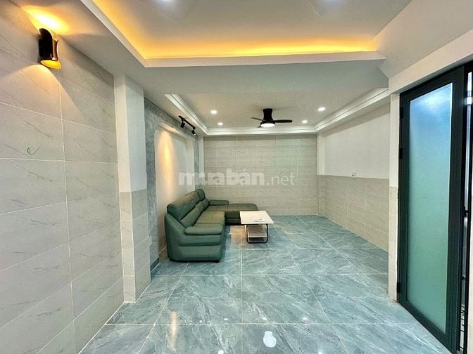 NHÀ BÌNH TÂN (4M x 13,5M) NGAY LÊ VĂN QUỚI, NGÃ TƯ BỐN XÃ. HƯỚNG ĐÔNG