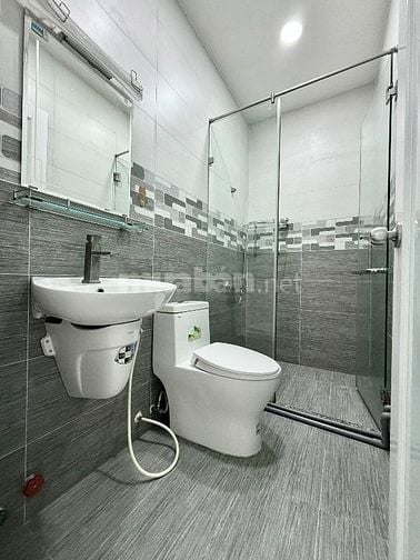 TOÀ CHDV CAO CẤP - 145M2 - HẦM - 6 TẦNG - THANG MÁY