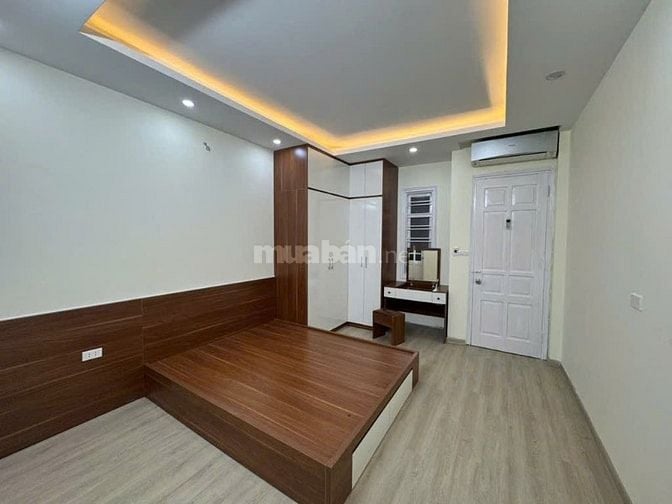 BÁN NHÀ PHỐ TRẦN KHÁT CHÂN - HBT - NGÕ THÔNG - FULL NỘI THẤT - 6,2 TỶ