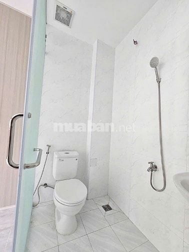 Nhà góc mới xây 3 tầng sát đường Nguyễn Duy P12Q8. Giá: 3.6 tỷ TL