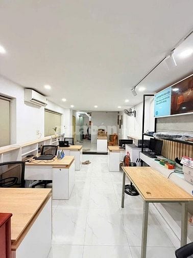 HXH 766 CMT8 - LÔ GÓC 2 MẶT TIỀN - 5 LẦU - NHÀ ĐẸP