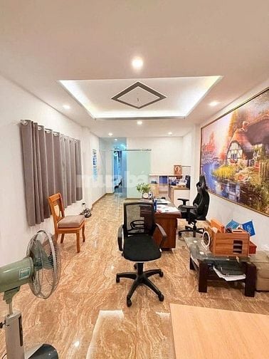 HXH 766 CMT8 - LÔ GÓC 2 MẶT TIỀN - 5 LẦU - NHÀ ĐẸP