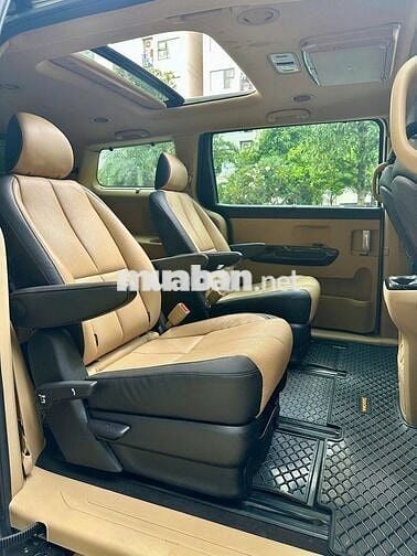 KIA SEDONA 3.3G PLATINUM V6 Model 2017 - Biển HCM