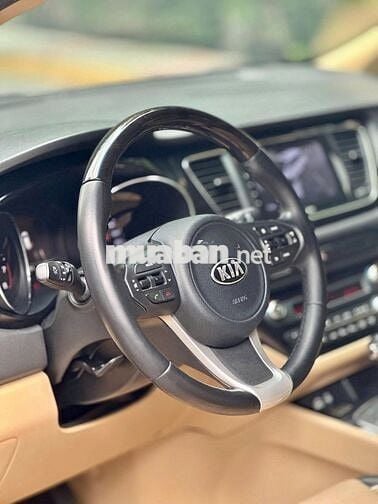 KIA SEDONA 3.3G PLATINUM V6 Model 2017 - Biển HCM