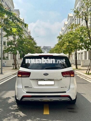 KIA SEDONA 3.3G PLATINUM V6 Model 2017 - Biển HCM