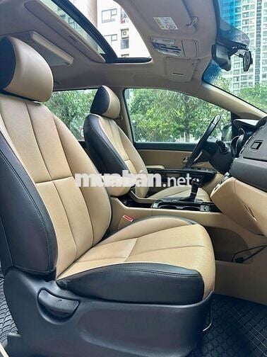 KIA SEDONA 3.3G PLATINUM V6 Model 2017 - Biển HCM
