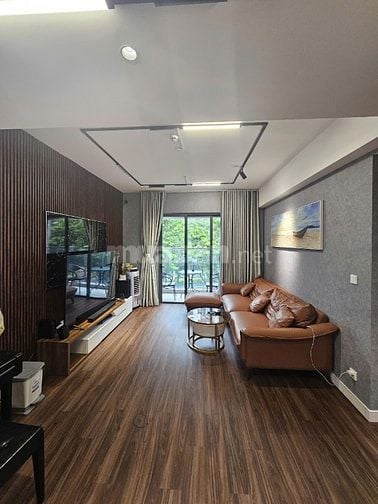 Sky Villa 3pn 206m2 full nội thất, xe hơi lên tận nhà Celadon City