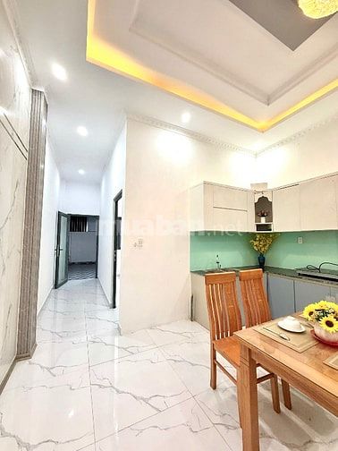 Cần bán nhà gấp để đi Mỹ, sổ hồng riêng đã hoàn công