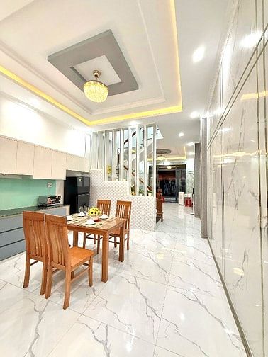 Cần bán nhà gấp để đi Mỹ, sổ hồng riêng đã hoàn công