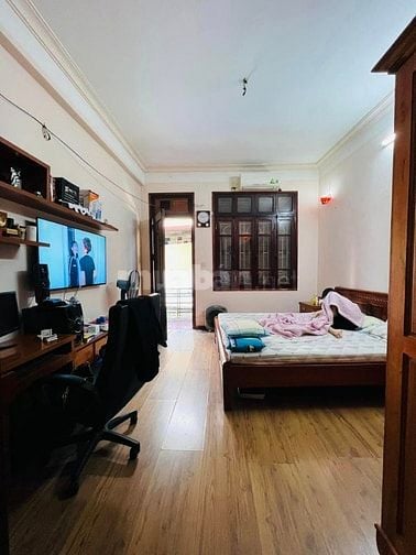 NHANH! NHÀ ĐẸP 5 TẦNG 38M2 MT 3,8M PHỐ CÁT LINH, 30M RA PHỐ CHỈ 7,3 TỶ
