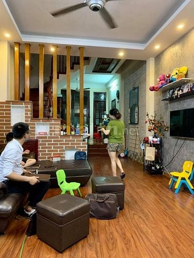 NHANH! NHÀ ĐẸP 5 TẦNG 38M2 MT 3,8M PHỐ CÁT LINH, 30M RA PHỐ CHỈ 7,3 TỶ