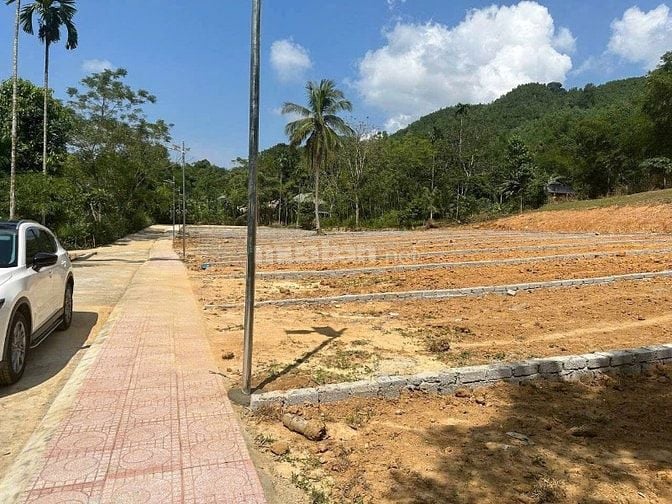 Định cư nước ngoài cần bán gần 150m2 đất ở đô thị gần khu Công Nghiệp 