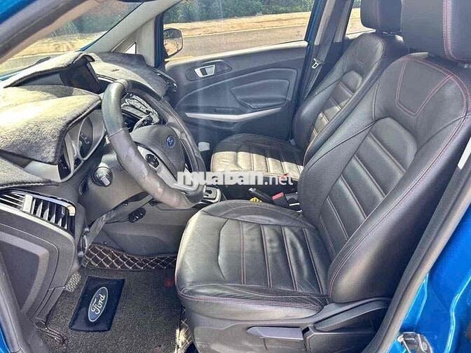 Ford EcoSport 2015 Titanium 1.5L AT - 120000 km