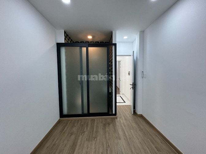 2 lầu full n.thất ccấp hẻm 2 ôtô 7 chỗ tránh nhau khu VIP Đặng Văn Ngữ