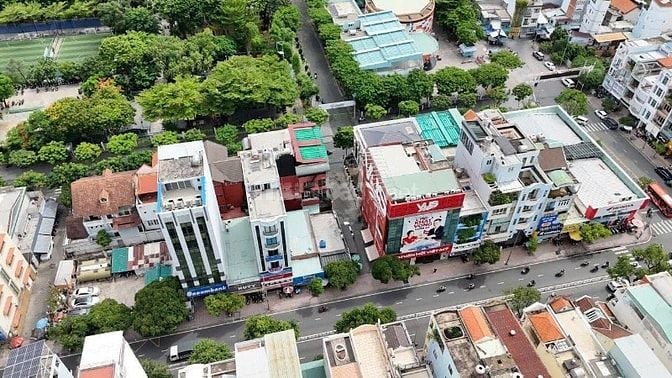 BÁN CĂN GÓC 3 MT 241 KHÁNH HỘI - QUẬN 4 NGANG 15M