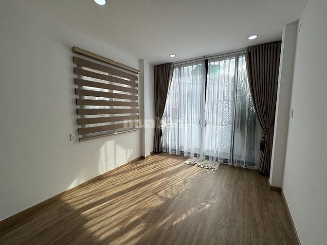 2 lầu full n.thất ccấp hẻm 2 ôtô 7 chỗ tránh nhau khu VIP Đặng Văn Ngữ