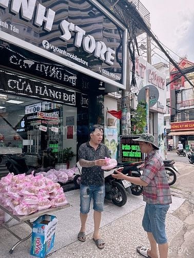Cần Sang Cửa Hàng Điện Thoại Di Động