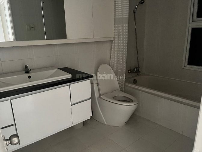 Gia đình cần bán căn hộ cao cấp Satra Eximland – 120m², 3PN, tầng 6 