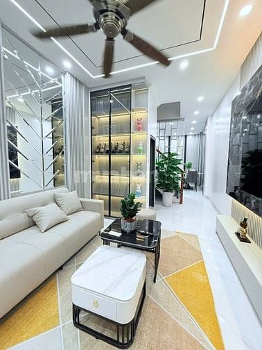 Nhà Đẹp, Ngõ Hoà Bình 7, Hai Bà Trưng 40m, 4 tầng, mt 3.3m, giá 9.5 tỷ