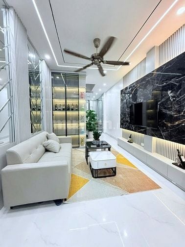 Nhà Đẹp, Ngõ Hoà Bình 7, Hai Bà Trưng 40m, 4 tầng, mt 3.3m, giá 9.5 tỷ