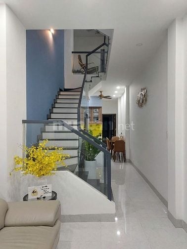 Nhà bán Thành Thái, Q10. diện tích: 3m x 22m