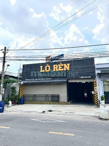 Bán Nhà MT D19 VietSing, DT 10x30m, Sẵn Mặt Bằng Kinh Doanh sầm uất