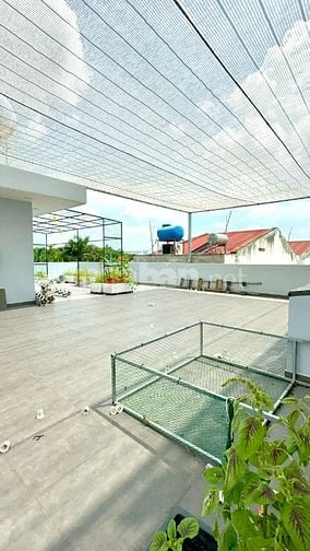 Bán Nhà MT D19 VietSing, DT 10x30m, Sẵn Mặt Bằng Kinh Doanh sầm uất